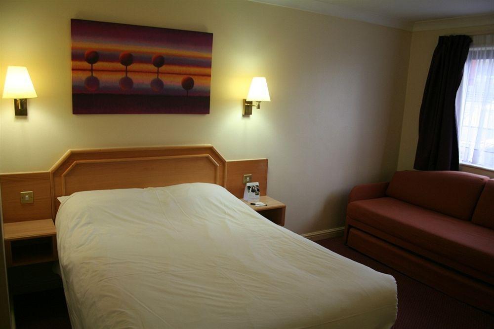 Days Inn Southampton Rownhams Chilworth  Szoba fotó