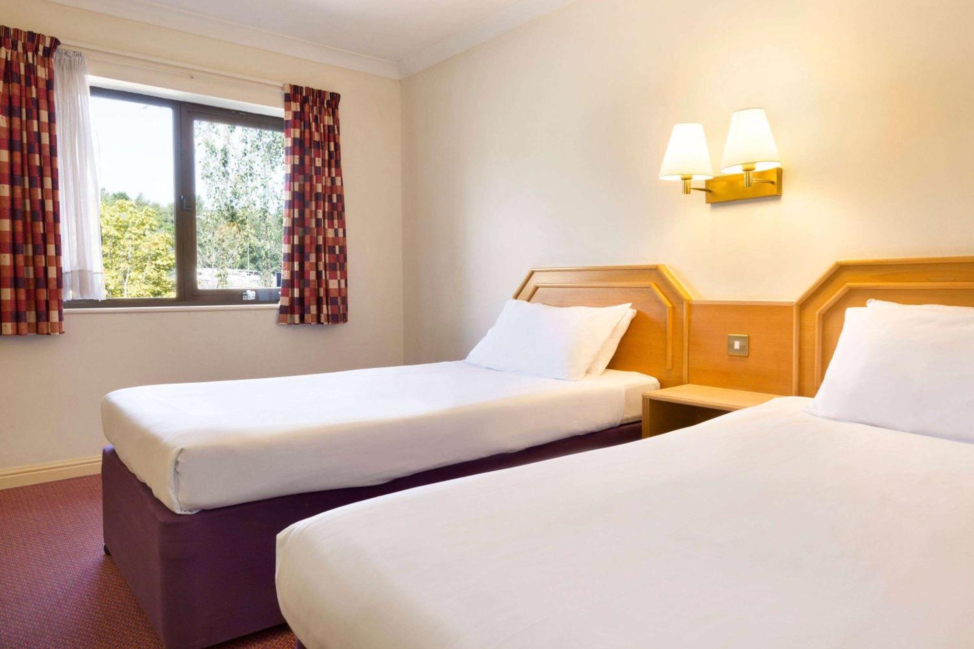 Days Inn Southampton Rownhams Chilworth  Kültér fotó