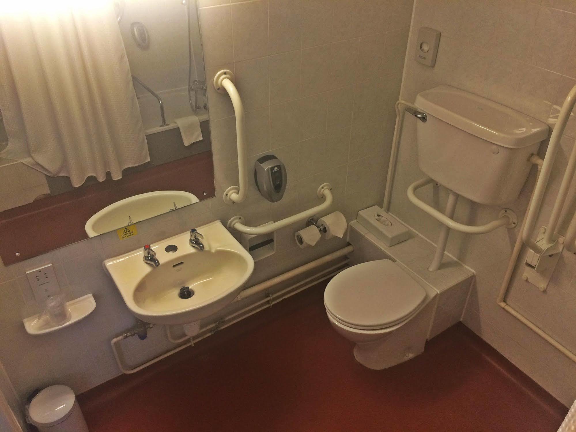 Days Inn Southampton Rownhams Chilworth  Kültér fotó